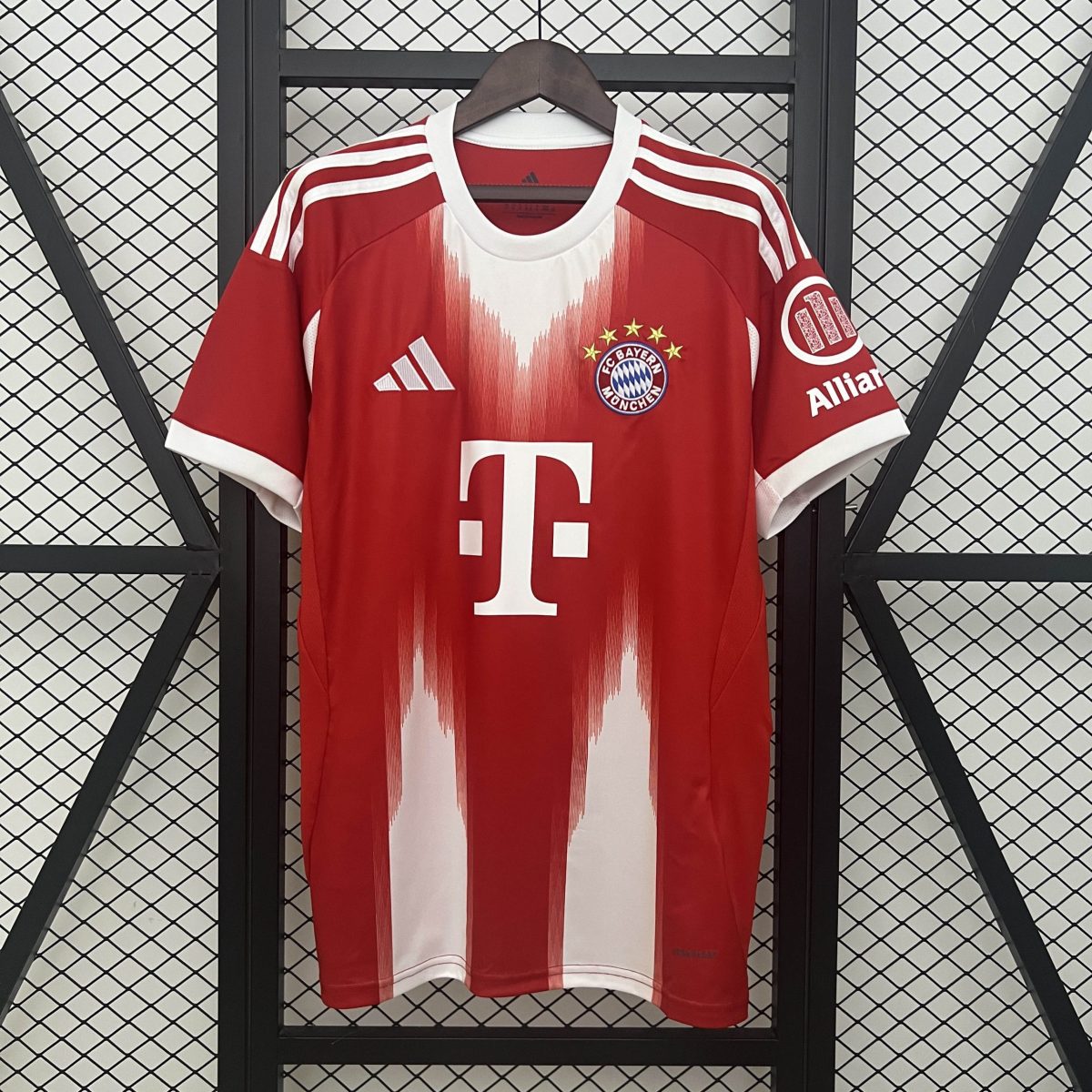 2025/2026 Bayern Munich Home Football Shirt